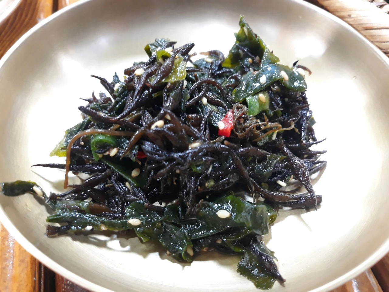 9_7e3Ud018svc1xfycm3gg4na5_e4yr2x.jpg?type=e1920_std