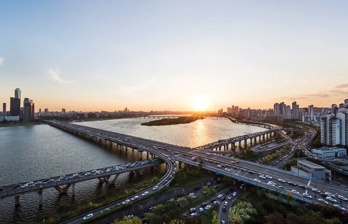 %EB%A6%AC%EB%B2%84%EB%B7%B0%ED%95%9C%EA%B0%95_%EB%8B%A4%EC%9D%8C%EB%B6%84%EC%96%91%EC%BA%90%EC%8A%A4%ED%8A%B8_%EC%86%8C%EC%9E%AC%EB%AA%A8%EC%9D%8C4.jpg?type=w1200