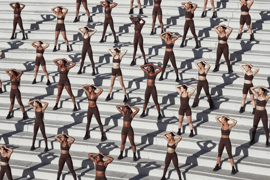 nikeskims-dark-sepia.webp?w=1024