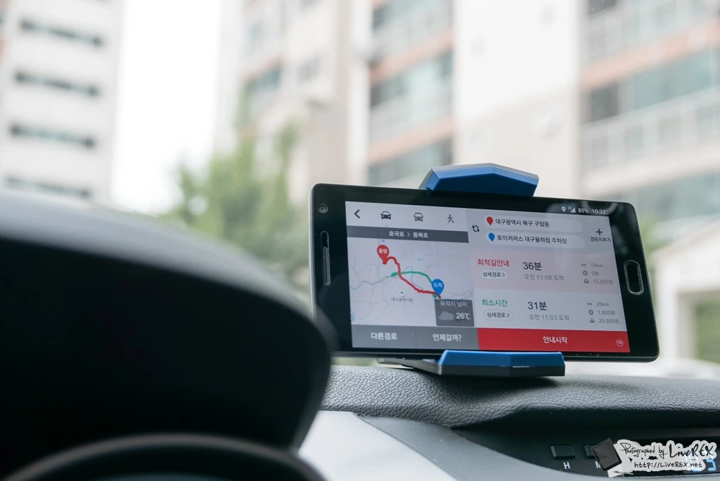 272C033C577B22822E0409