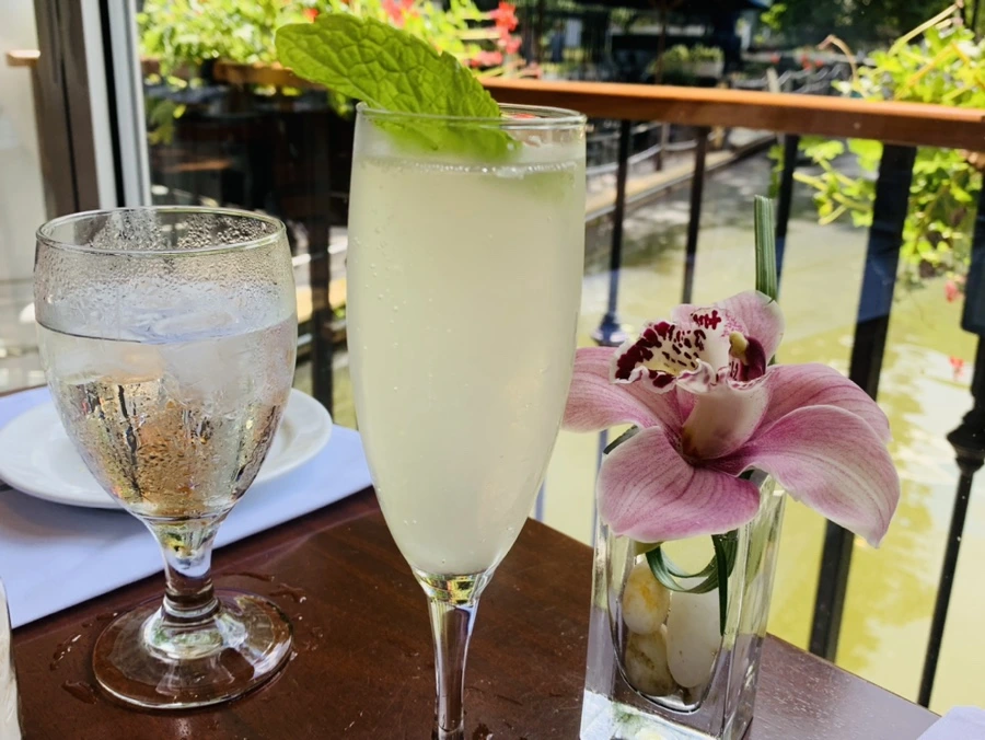 IMG_8575.jpg?type=w966