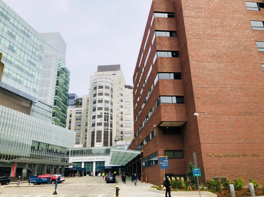 IMG_0590.jpg?type=w966