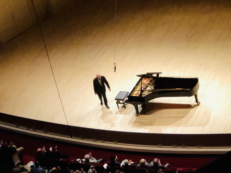 IMG_2543.jpg?type=w966