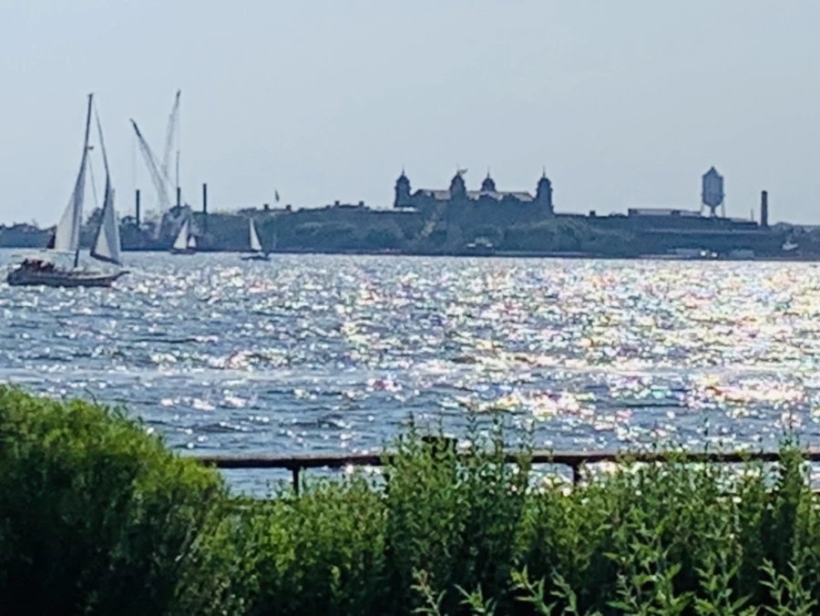 IMG_1142.jpg?type=w966