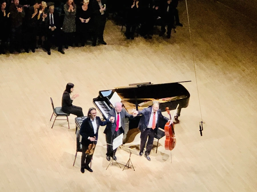 IMG_5727.jpg?type=w966