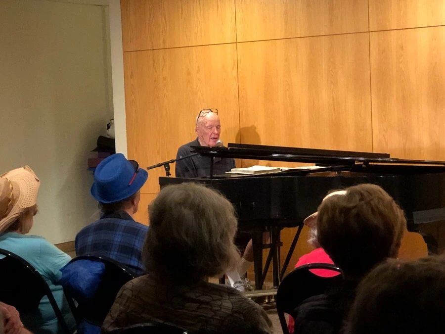 IMG_8919.jpg?type=w966