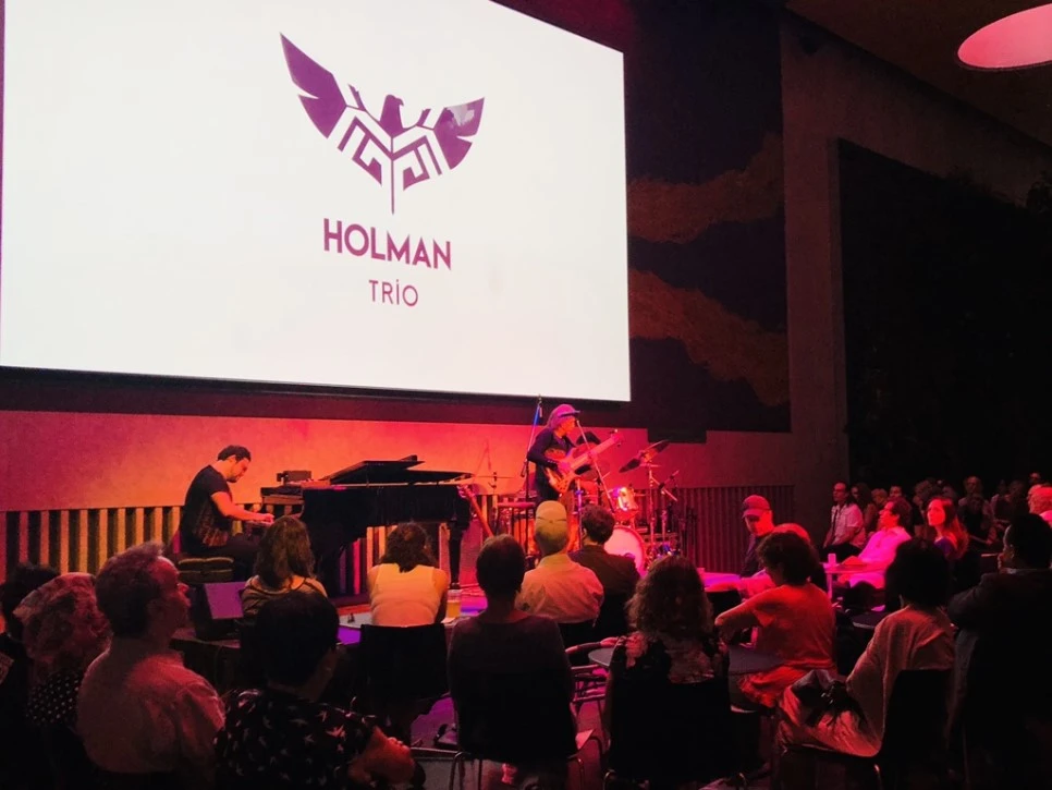 IMG_6999.jpg?type=w966