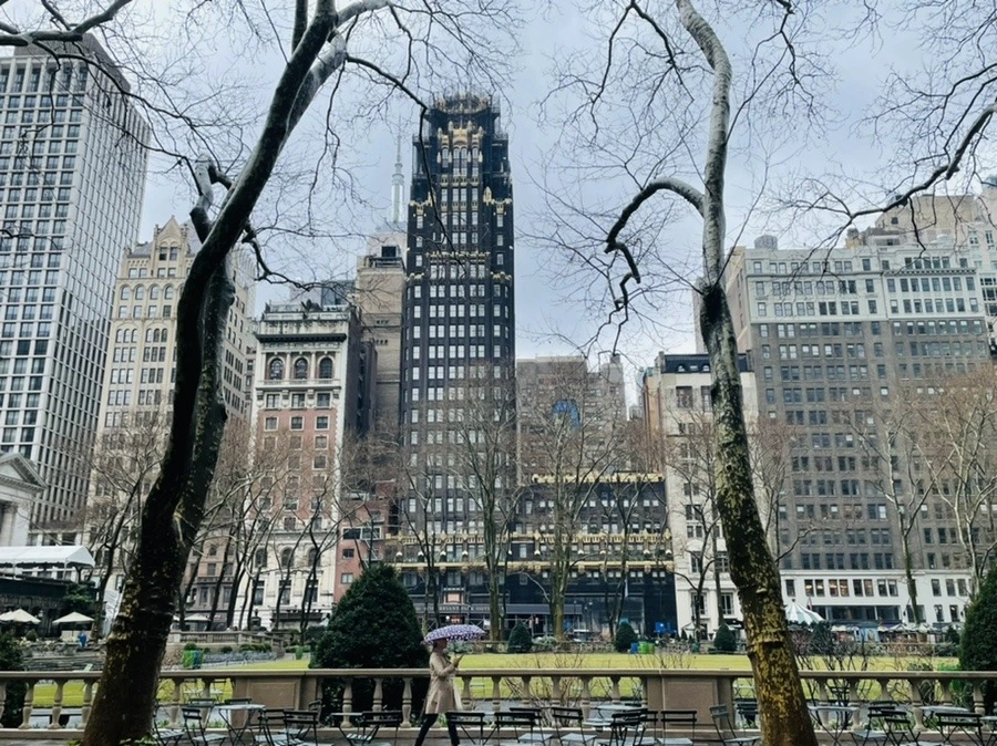 YNp3ZMSNtBhL_JiGKcGLuKIVWHs