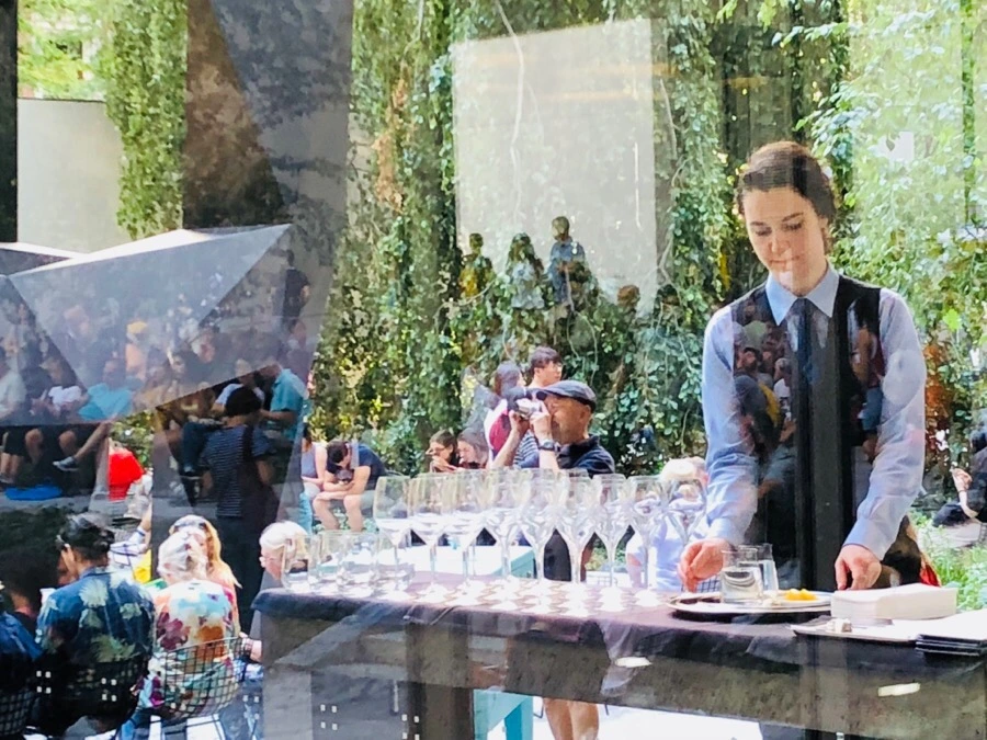 IMG_9893.jpg?type=w966