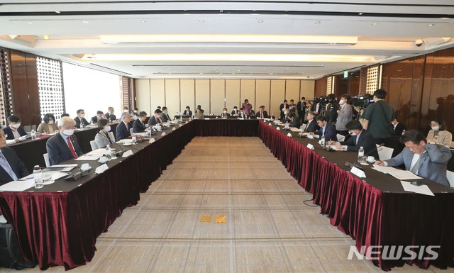 art_159113162245_07df9f.jpg?iqs=0.32948479348090687