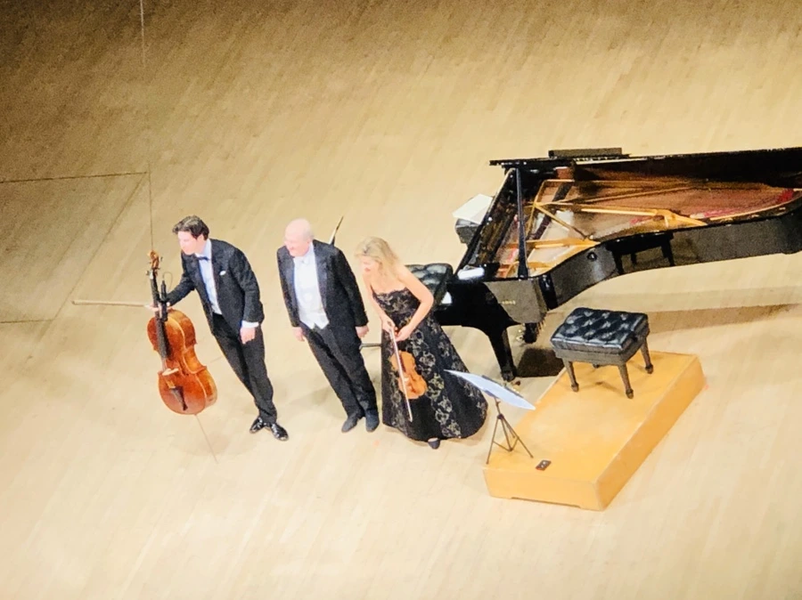 IMG_4237.jpg?type=w966