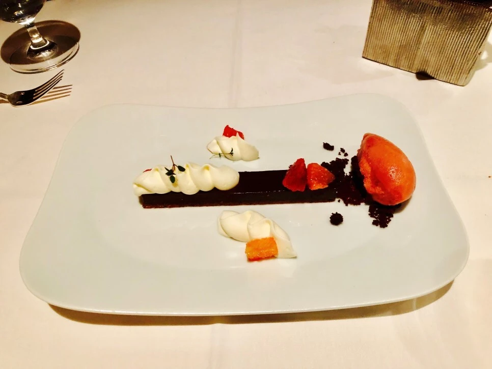 pX5vlkXTZsFDRz4l6gedsctERUM