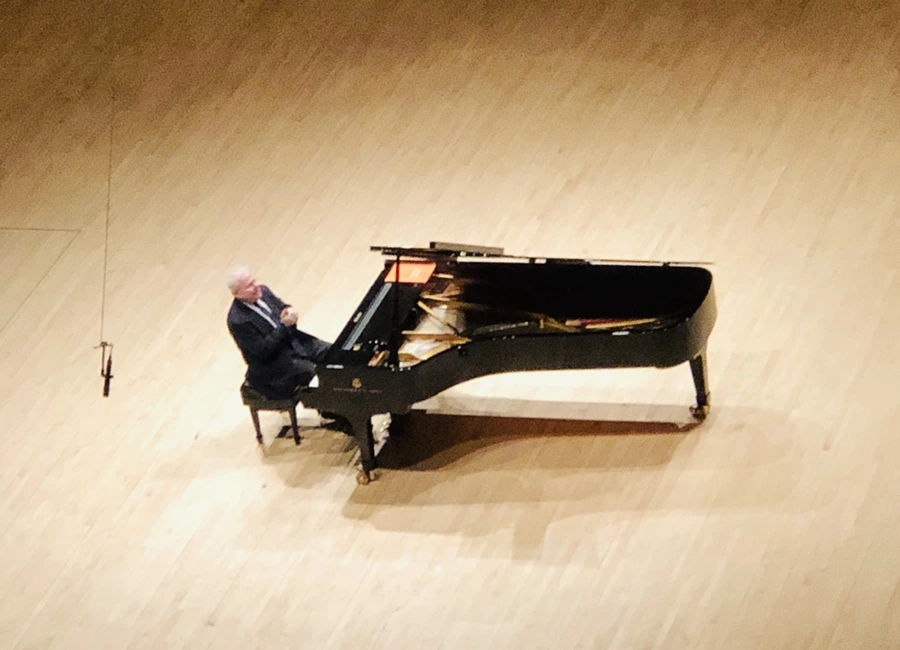 IMG_1937.jpg?type=w966