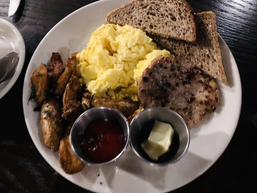 IMG_8180.jpg?type=w966