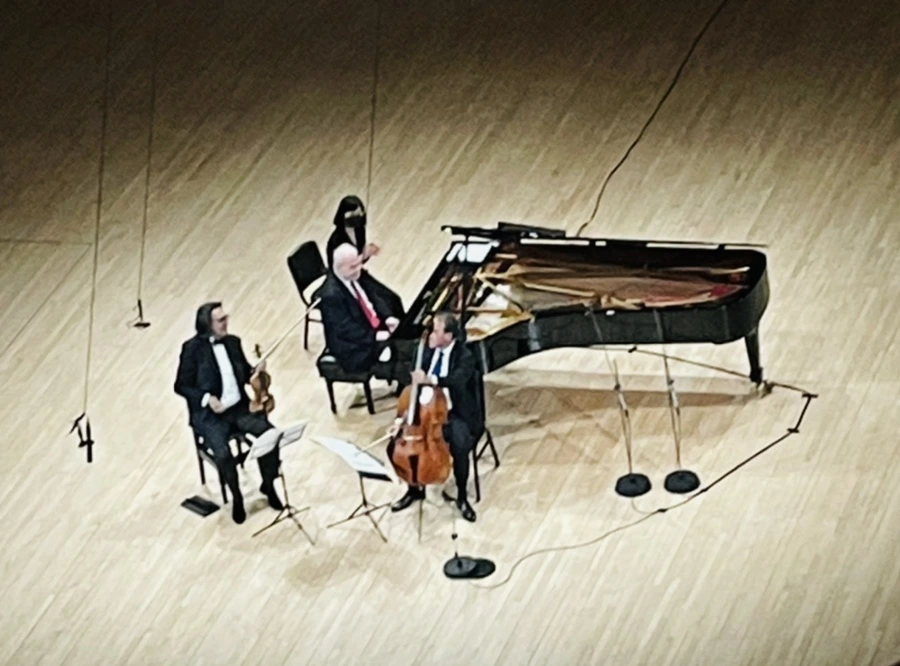 IMG_4271.jpg?type=w966