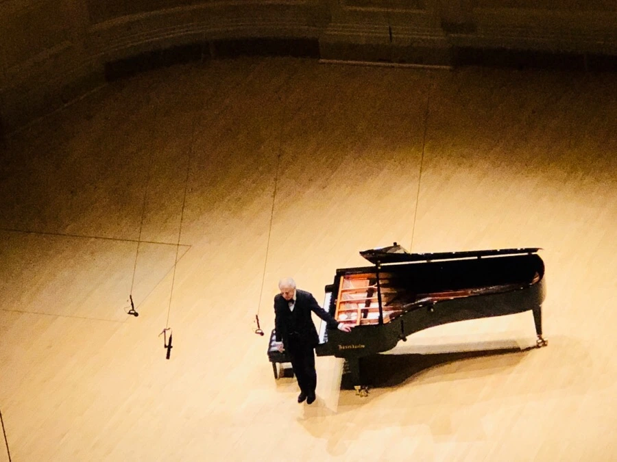 IMG_4031.jpg?type=w966