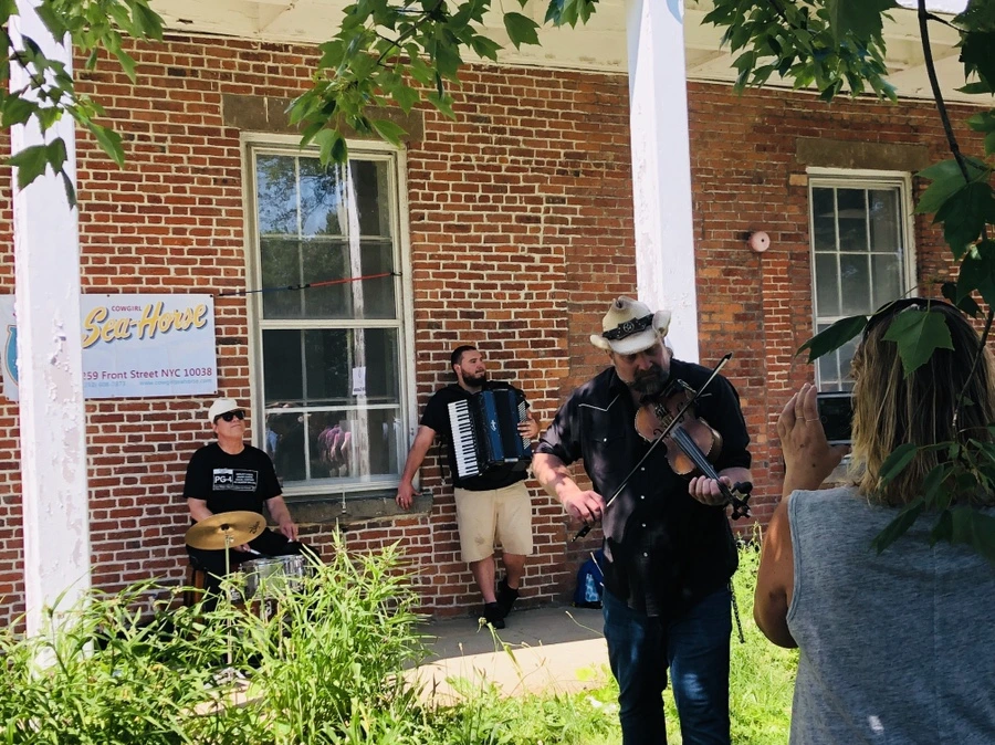 IMG_6531.jpg?type=w966