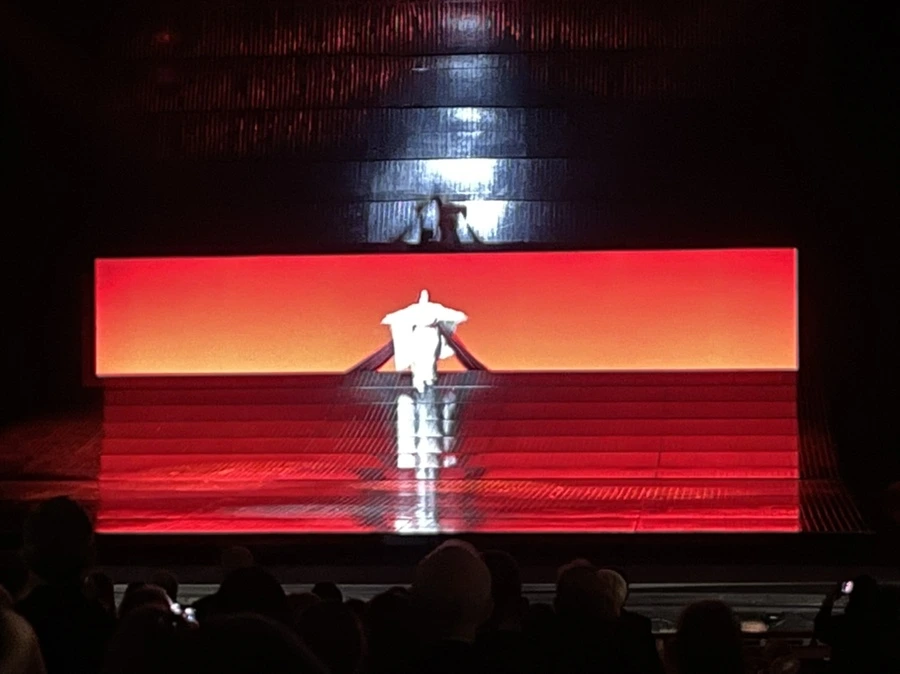 IMG_1463.jpg?type=w966