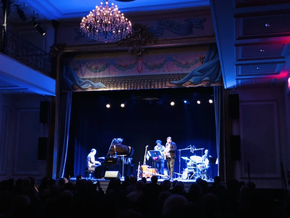 IMG_9618.jpg?type=w966