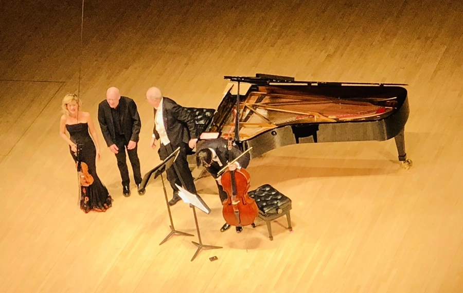 IMG_0892.jpg?type=w966