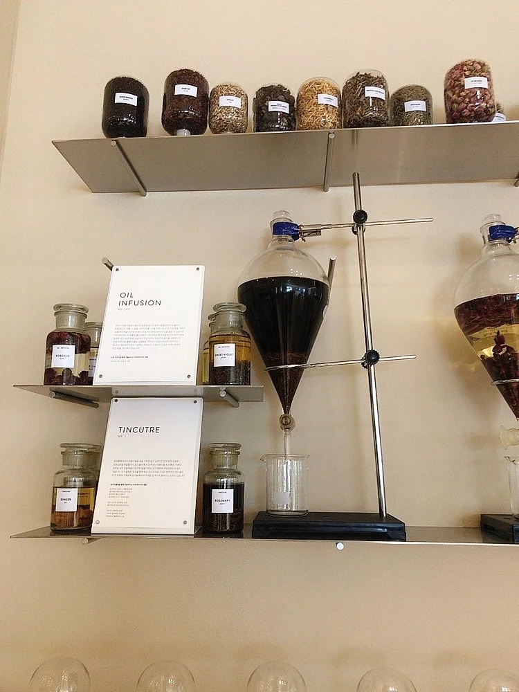 %EC%95%84%EB%A1%9C%EB%A7%88%ED%85%8C%EB%9D%BC%ED%94%BC_%282%29.jpg?type=w1200