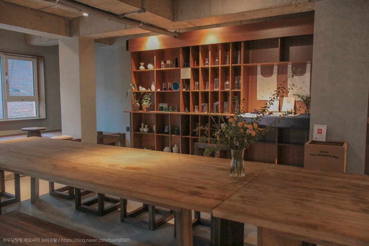 %EB%B9%84%EA%B1%B4%EC%B9%B4%ED%8E%98_%283%29.jpg?type=w1200