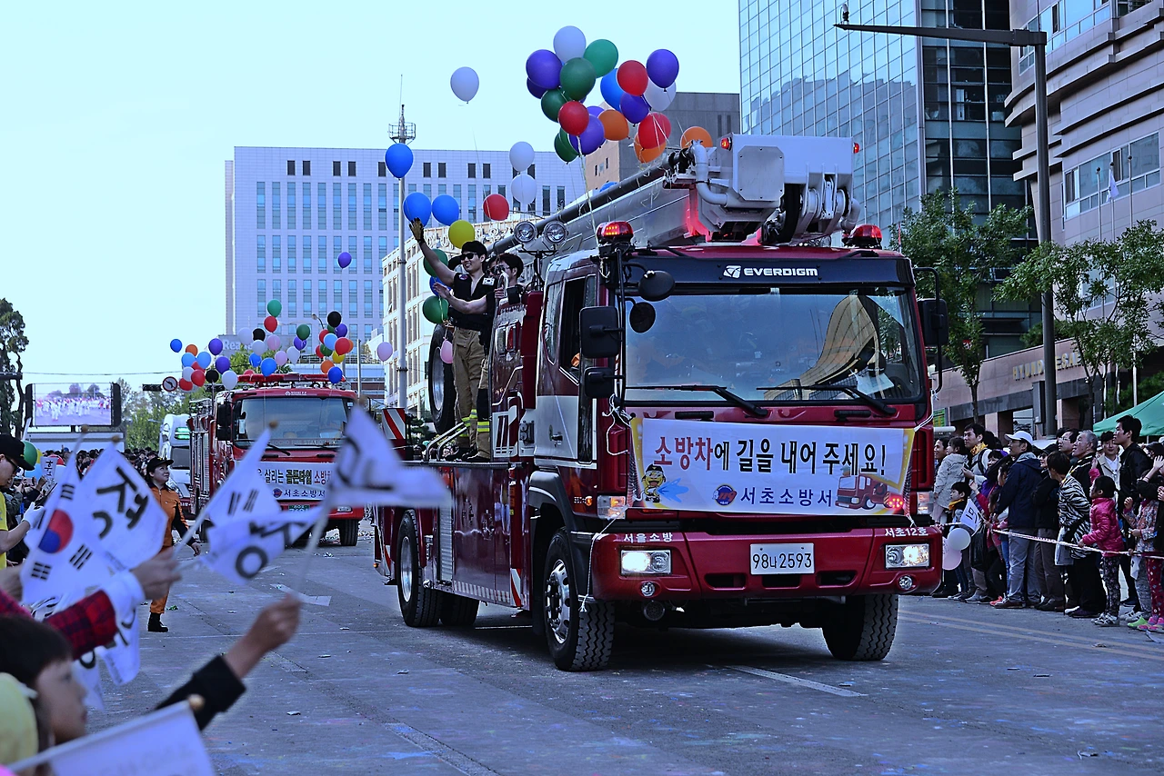입상 -소방차골든타임은 길 터주기입니다,이종수.JPG