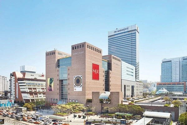 duty-free-shop-1.jpg?resize=600%2C400