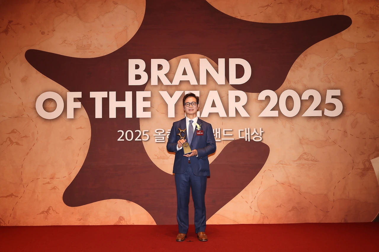 2025 올해의 브랜드 대상_유영만 교수님 베스트컷 (5).JPG