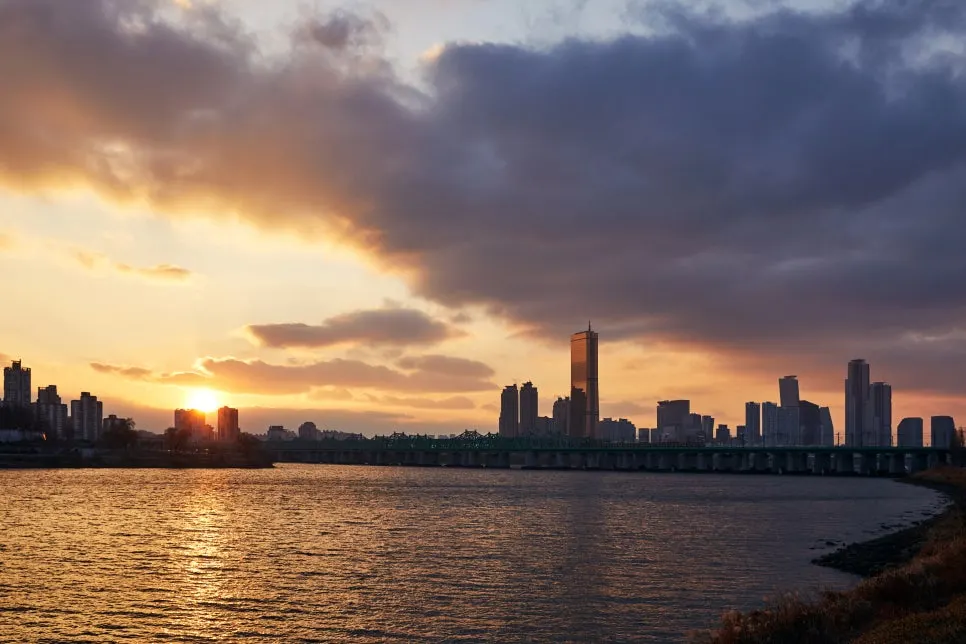 GettyImages-jv13143914_(1).jpg?type=w966