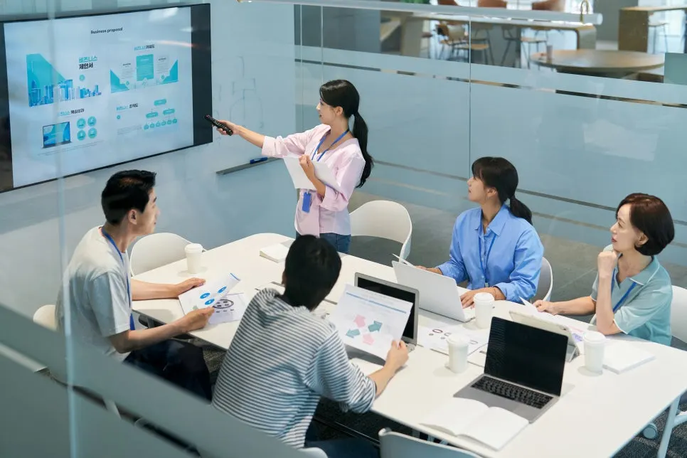 GettyImages-jv13681332.jpg?type=w966