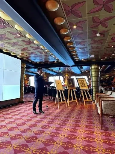 Hyojoon-Cha-Koreas-First-Cruise-Auctioneer-3.webp