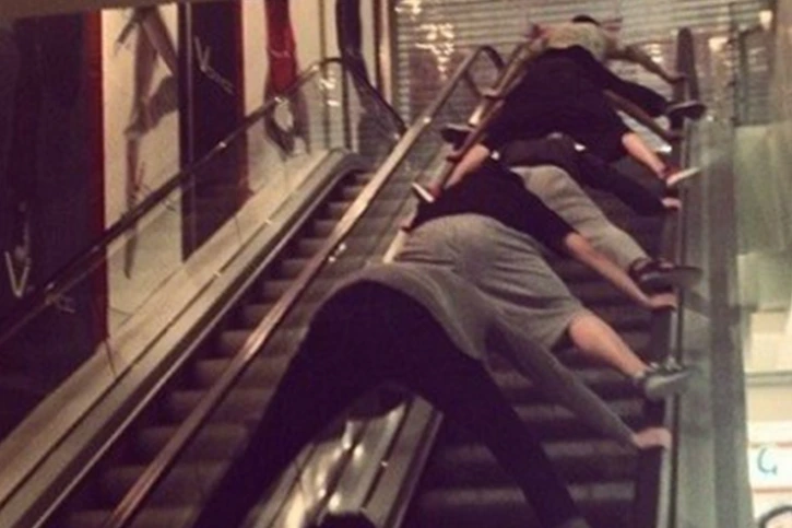 %EC%97%90%EC%8A%A4%EC%BB%AC%EB%A0%88%EC%9D%B4%ED%84%B0.PNG?type=w773