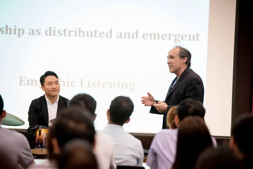 %EC%9E%AC%EC%A6%88-%EB%AE%A4%EC%A7%80%EC%85%98-3.jpg?zoom=1.25&amp;resize=700%2C467