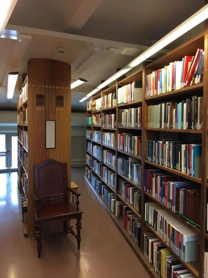 %EA%B5%AD%EB%A6%BD%EB%8F%84%EC%84%9C%EA%B4%80-6.jpg?zoom=1.25&amp;resize=700%2C933