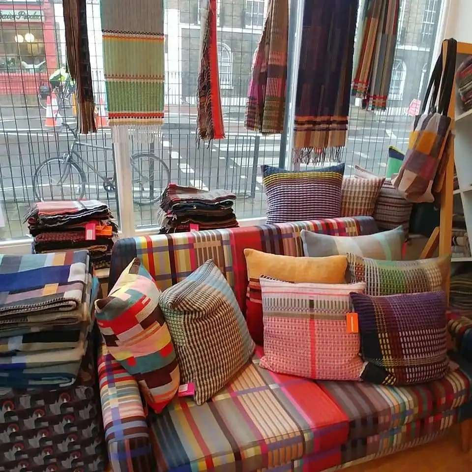 %EC%9A%B0%EB%B8%90-%ED%8C%A8%EB%B8%8C%EB%A6%AD-5.jpg?zoom=1.25&amp;resize=700%2C700