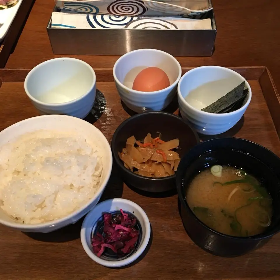 %EC%9D%B4%EC%97%90%EB%AA%AC-%EC%82%B4%EB%A1%B14.jpg?zoom=1.25&amp;resize=700%2C700