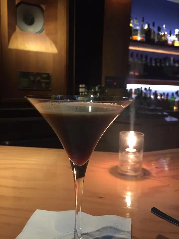 %EB%B0%94Bar-1.jpg?zoom=1.25&amp;resize=700%2C933