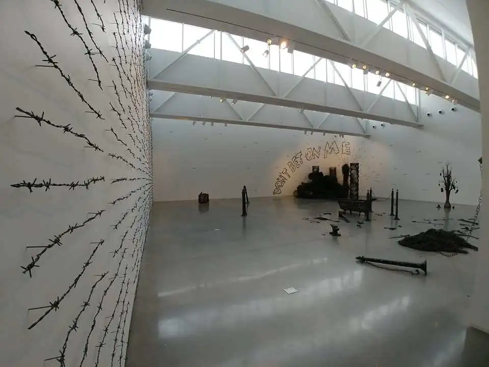 Center-for-Maine-Contemporary-Art-3.jpg?zoom=1.25&amp;resize=700%2C525