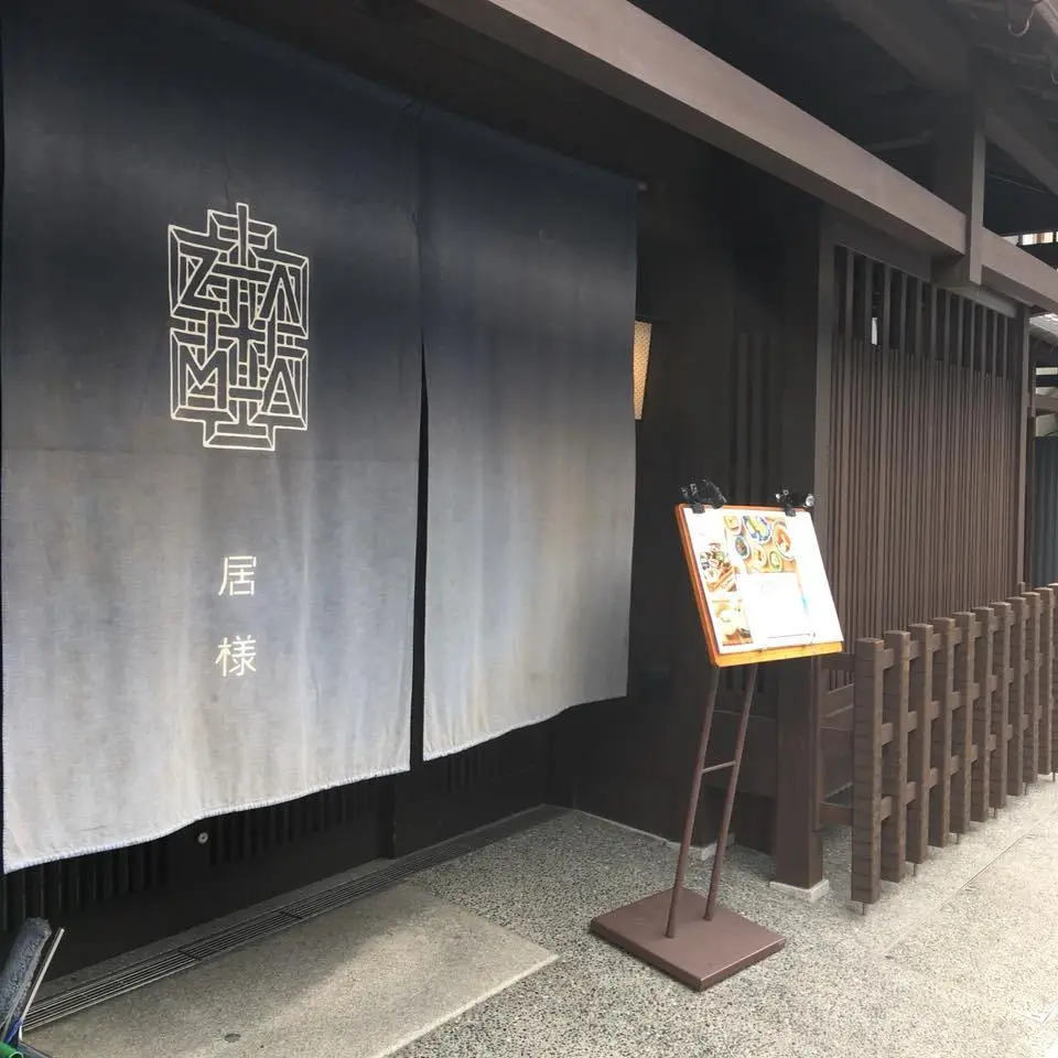 %EC%8B%A0%EB%A7%88%EC%B9%98-%EB%B2%B3%ED%85%8C%EC%9D%B4-%ED%98%B8%ED%85%94-5.jpg?zoom=1.25&amp;resize=700%2C700