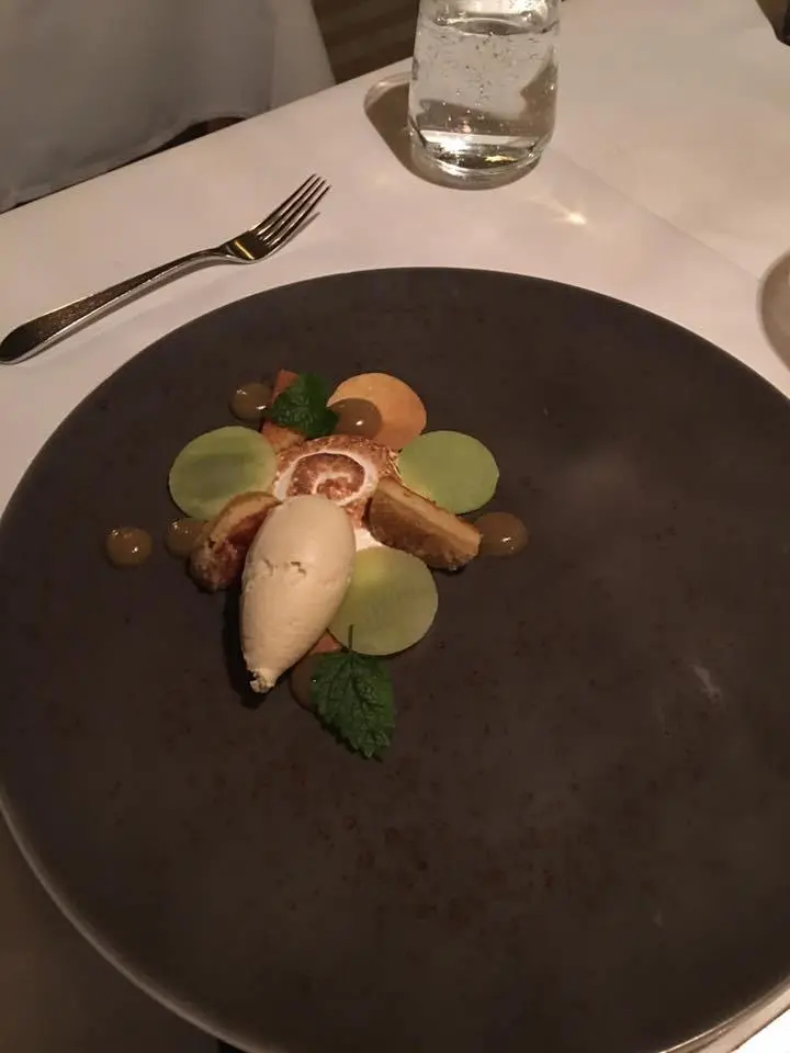 %EC%9D%B8%ED%85%8C%EB%A6%AC%EC%96%B4-8.jpg?zoom=1.25&amp;resize=700%2C933