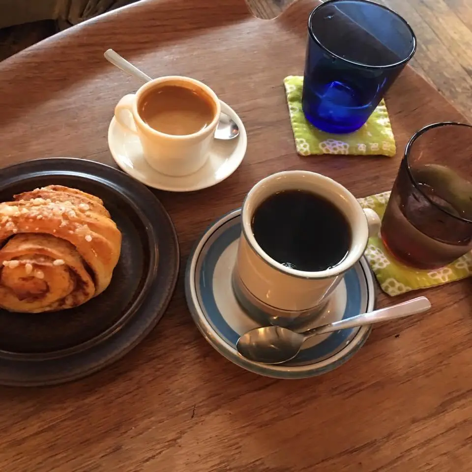 %EC%8A%A4%EC%9B%A8%EB%8D%B4-%EB%B9%88%ED%8B%B0%EC%A7%80-%EC%B9%B4%ED%8E%98.jpg?zoom=1.25&amp;w=700