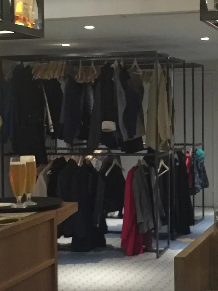 %ED%95%80%EB%9E%80%EB%93%9C-2.jpg?zoom=1.25&amp;resize=700%2C933