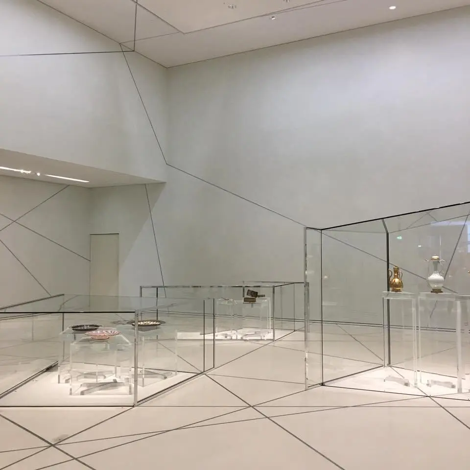 %EB%A3%A8%EB%B8%8C%EB%A5%B4%EC%95%84%EB%B6%80%EB%8B%A4%EB%B9%84-%EB%AE%A4%EC%A7%80%EC%97%84-6.jpg?zoom=1.25&amp;resize=700%2C700