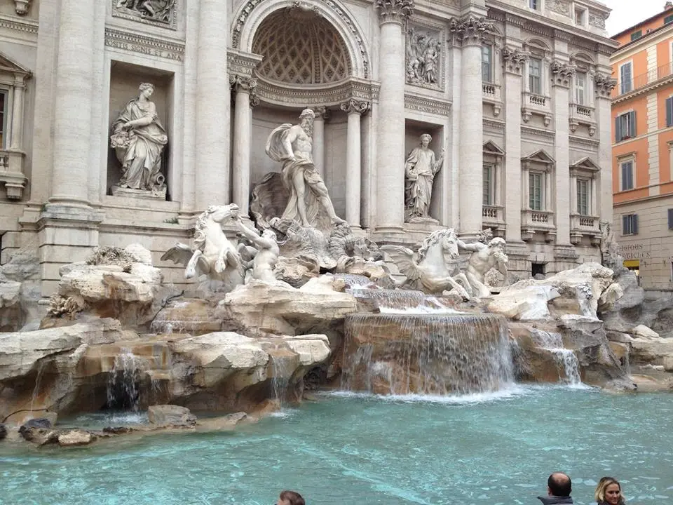 %EB%A1%9C%EB%A7%88%EC%9D%98-%EC%B6%94%EC%96%B5-4.jpg?zoom=1.25&amp;resize=700%2C525