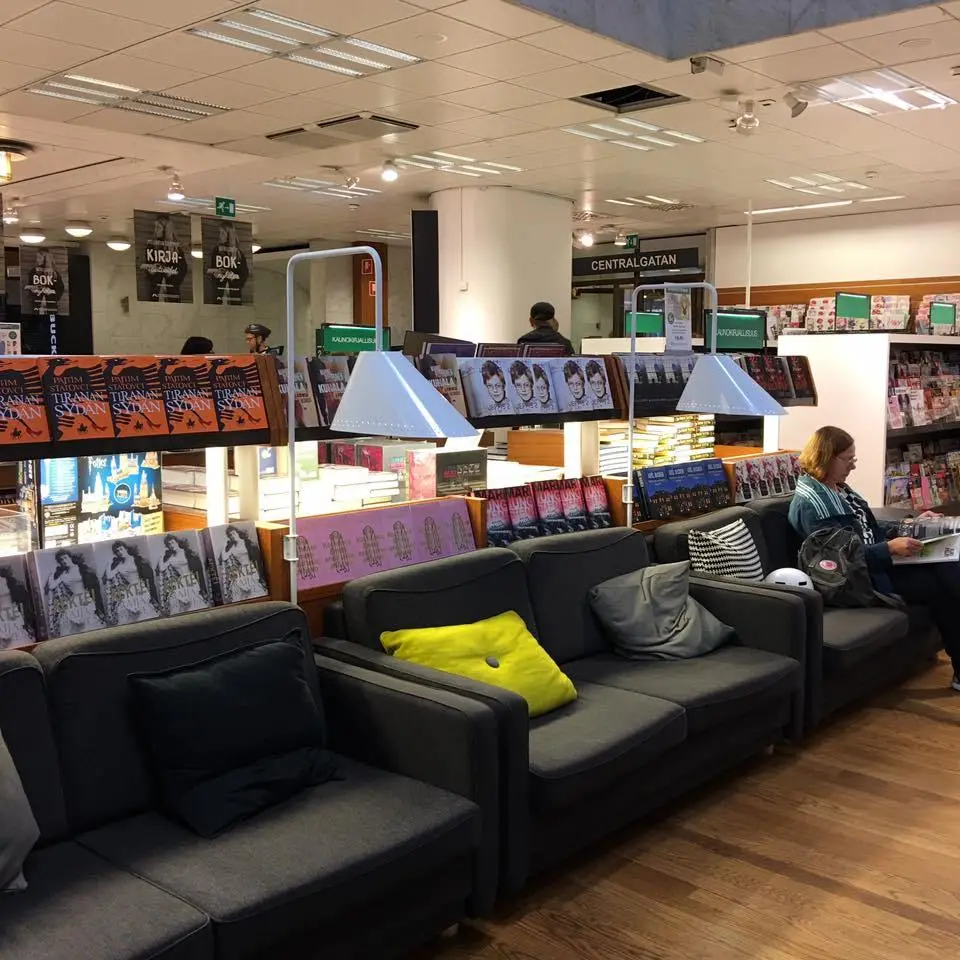 %EC%95%84%EC%B9%B4%EB%8D%B0%EB%AF%B8%EB%84%A8-1.jpg?zoom=1.25&amp;resize=700%2C700