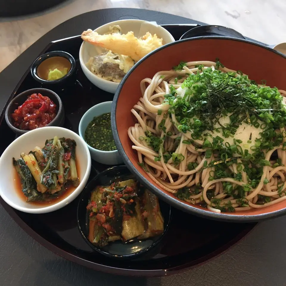 %ED%8E%98%EC%8A%A4%ED%83%80-%EB%8B%A4%EC%9D%B4%EB%8B%9D-1.jpg?zoom=1.25&amp;resize=700%2C700