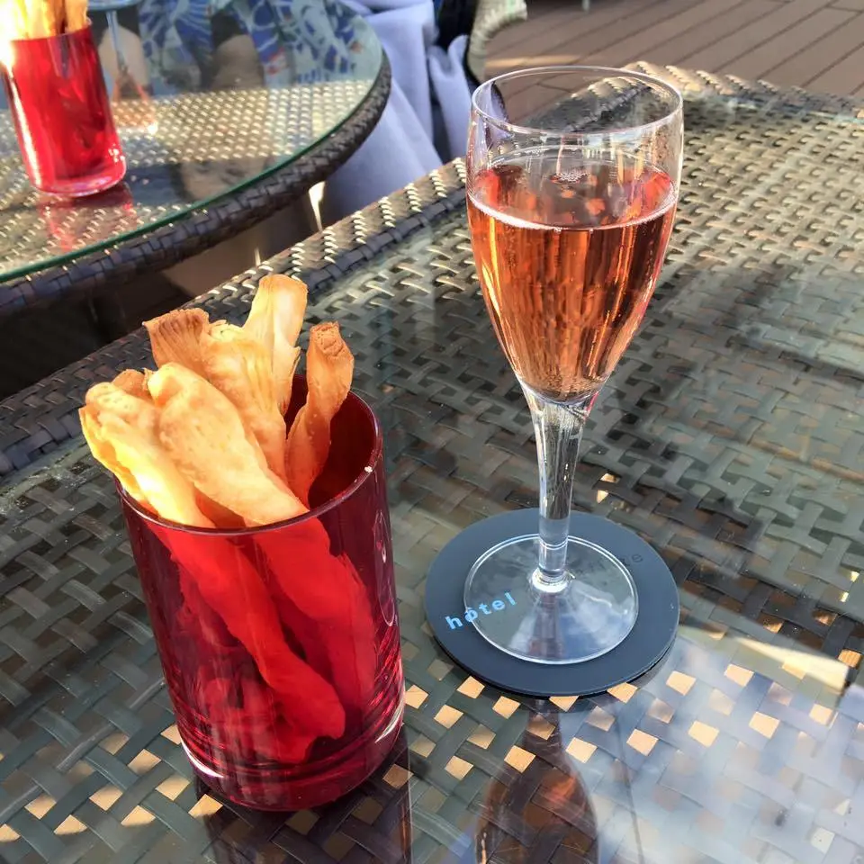 la-Table-de-Palafitte.jpg?zoom=1.25&amp;w=700