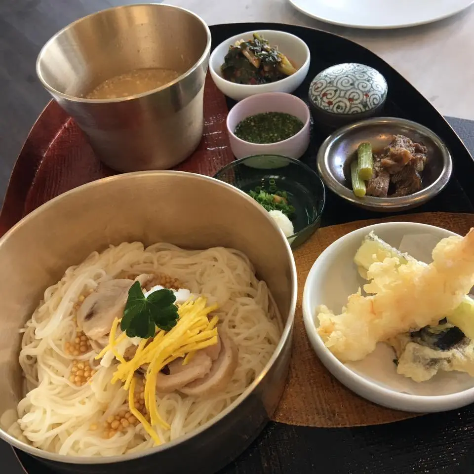 %ED%8E%98%EC%8A%A4%ED%83%80-%EB%8B%A4%EC%9D%B4%EB%8B%9D-2.jpg?zoom=1.25&amp;resize=700%2C700