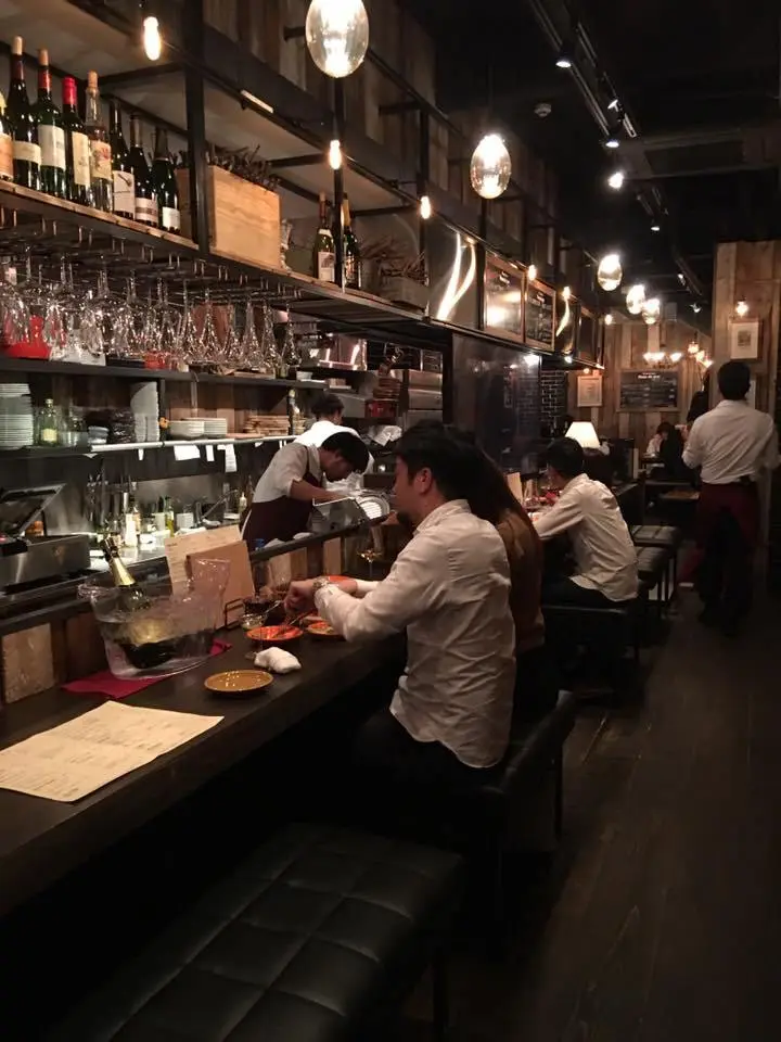 %EB%B0%94Bar-5.jpg?zoom=1.25&amp;resize=700%2C933